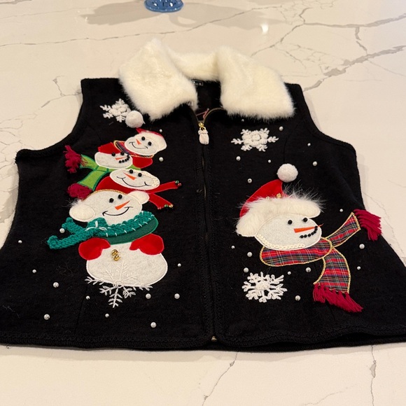 Vintage Lisa International Black Vest with Snowman Design - Picture 4 of 13